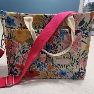 Floral tote